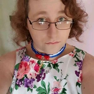 Meet your Posher, Lily